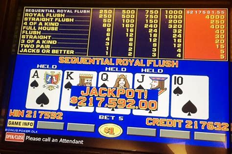 site newamericanjournal.net casino or poker - Poker player hits jackpot with rare hand at Las Vegas casino.